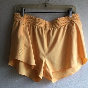 Athleta shorts size large